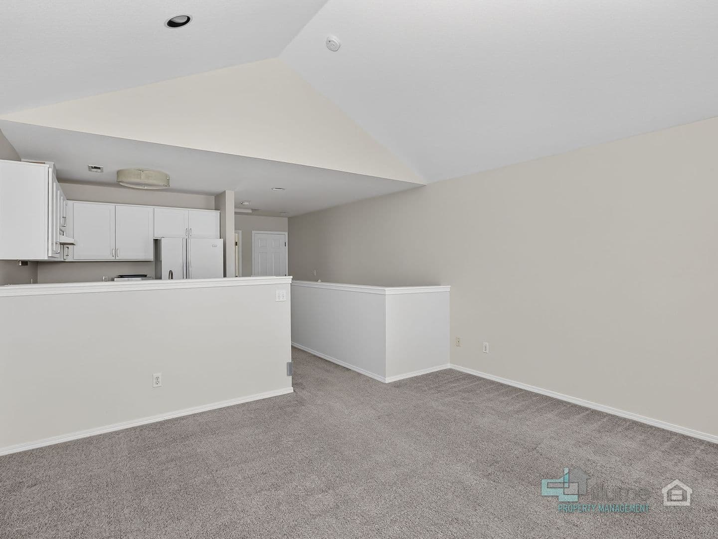 Portland Apartment: 220-244 NE Bridgeton Rd