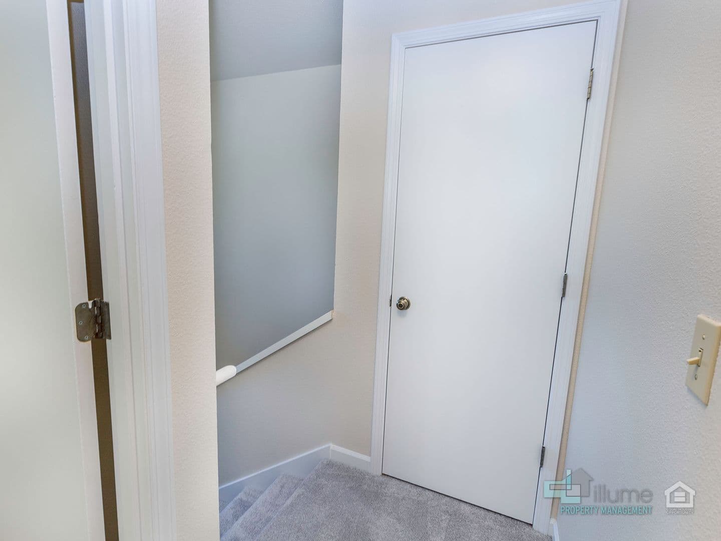 Salem Apartment: 3489 - 3493 Hawthorne Ave. NE