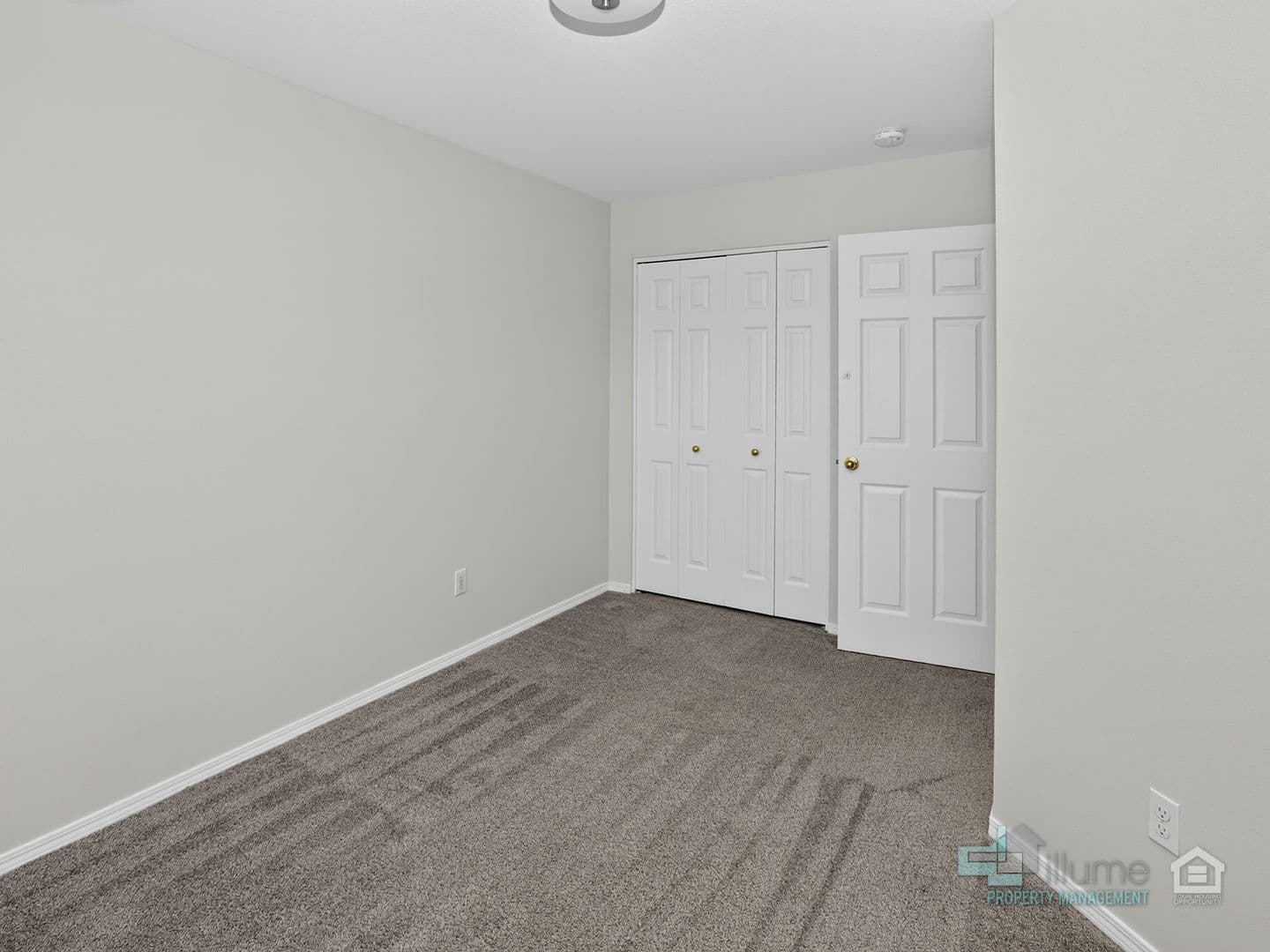 Portland Apartment: 220-244 NE Bridgeton Rd