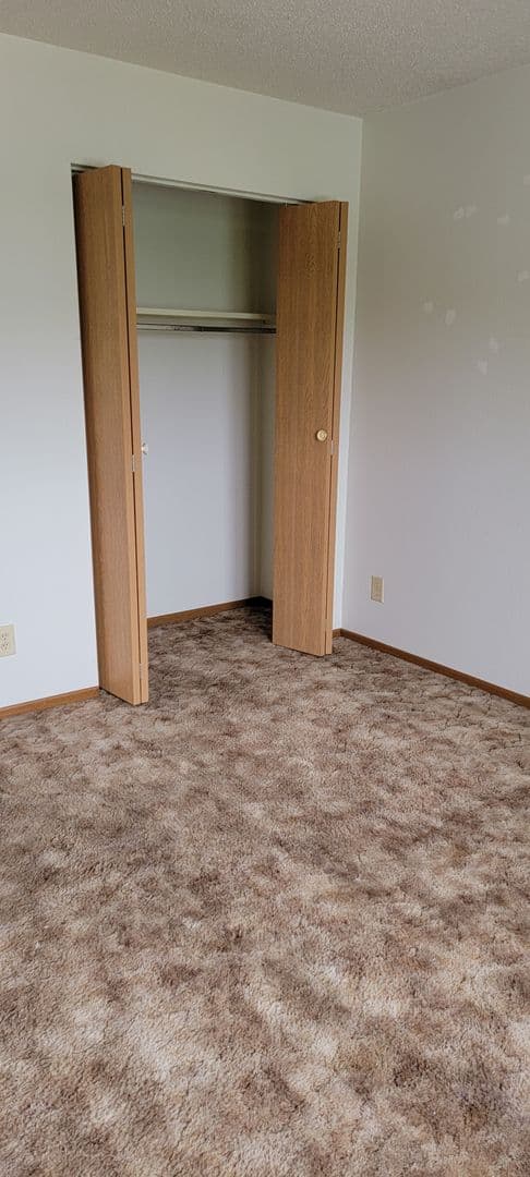 Owatonna Apartment: 166 22nd Street North West