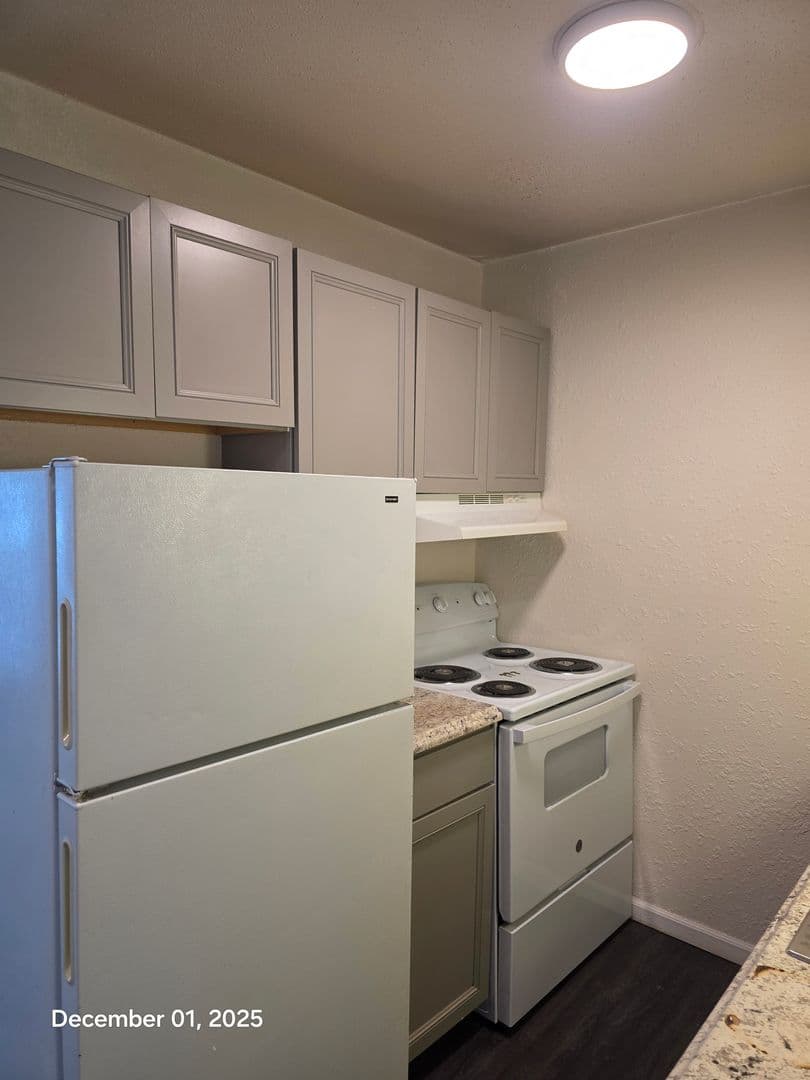 Owatonna Apartment: 215 22nd St NW