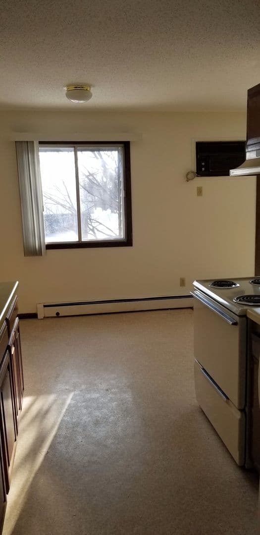 JANESVILLE Apartment: 110 W FRONT ST