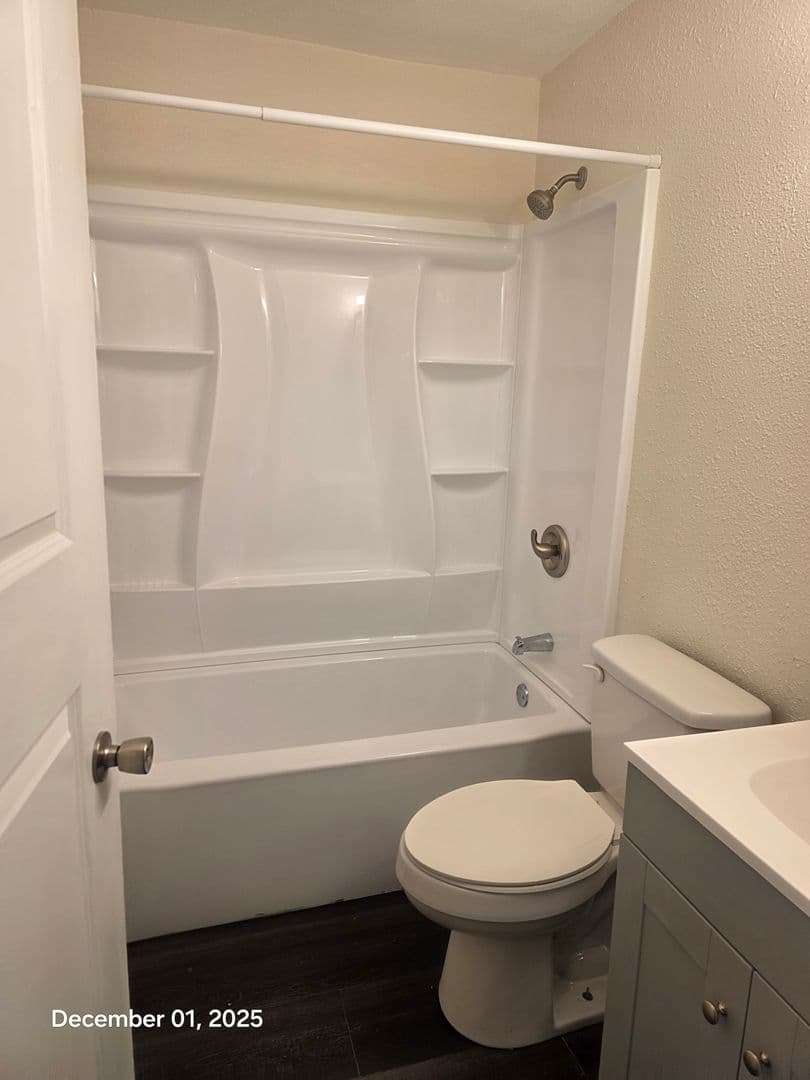 Owatonna Apartment: 215 22nd St NW