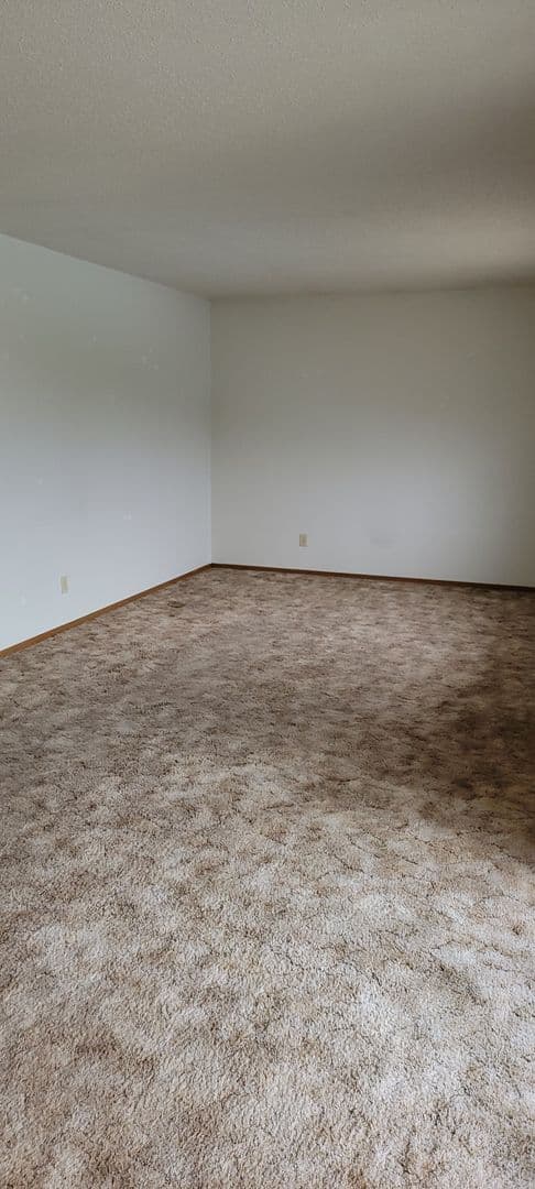Owatonna Apartment: 166 22nd Street North West