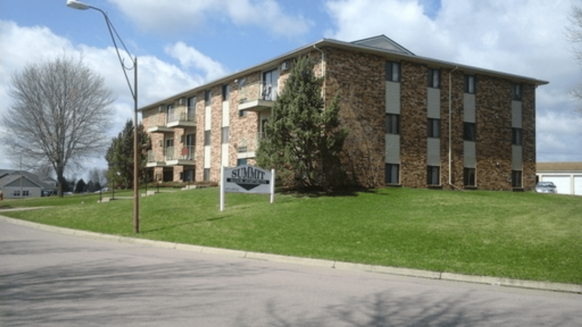 Owatonna Apartment: 166 22nd Street North West