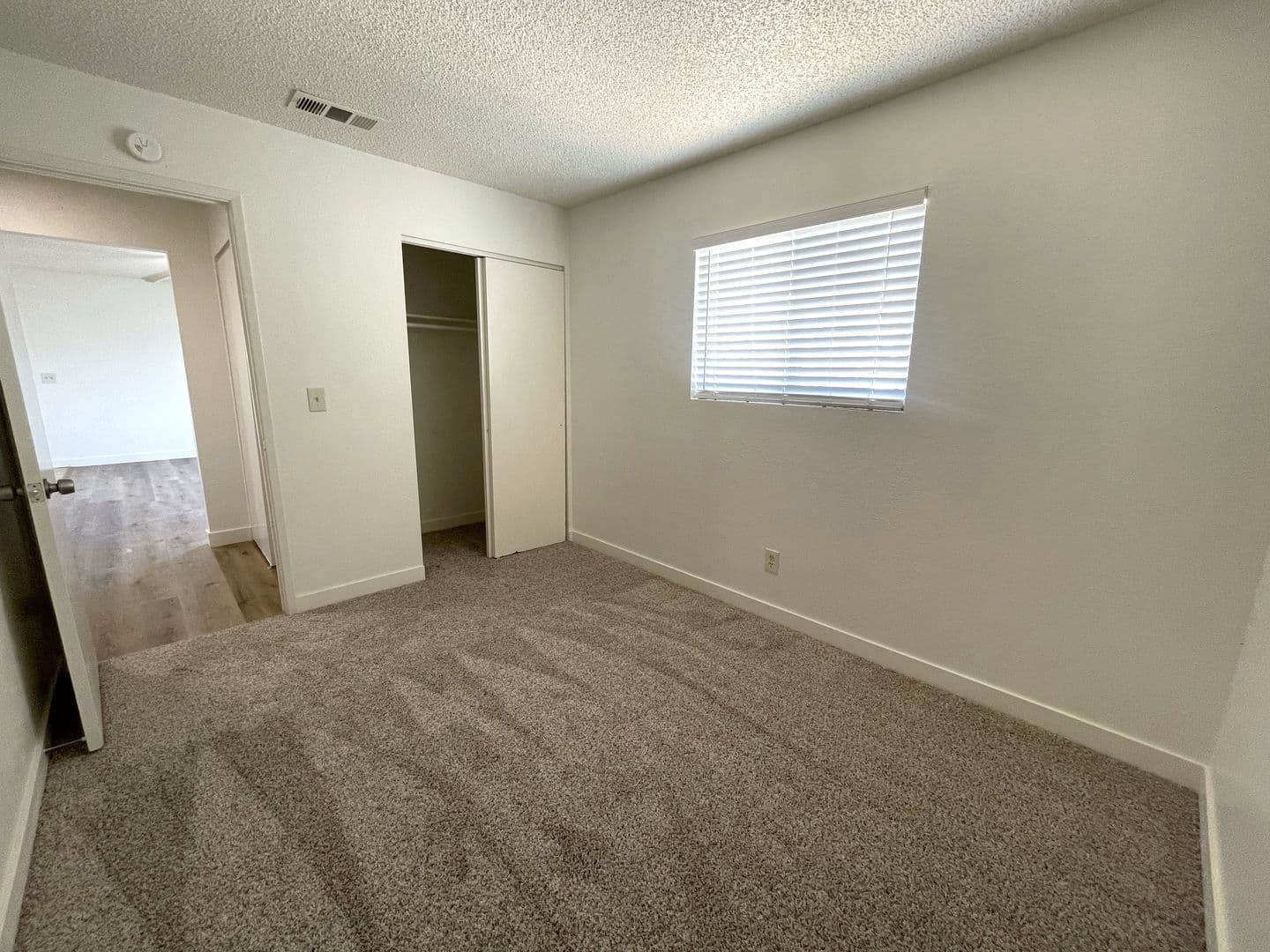 California City Apartment: 10940 Jeremy Dr.