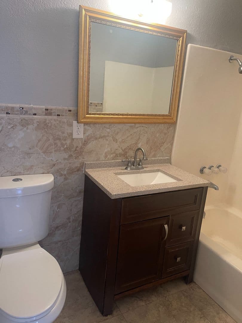 California City House: 8200 Eucalyptus Ave.