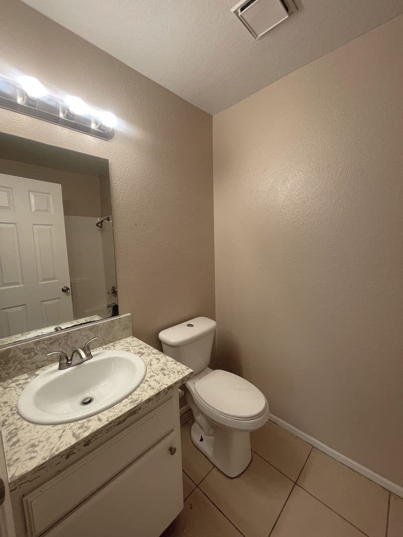 California City House: 8925 Satinwood Ave.