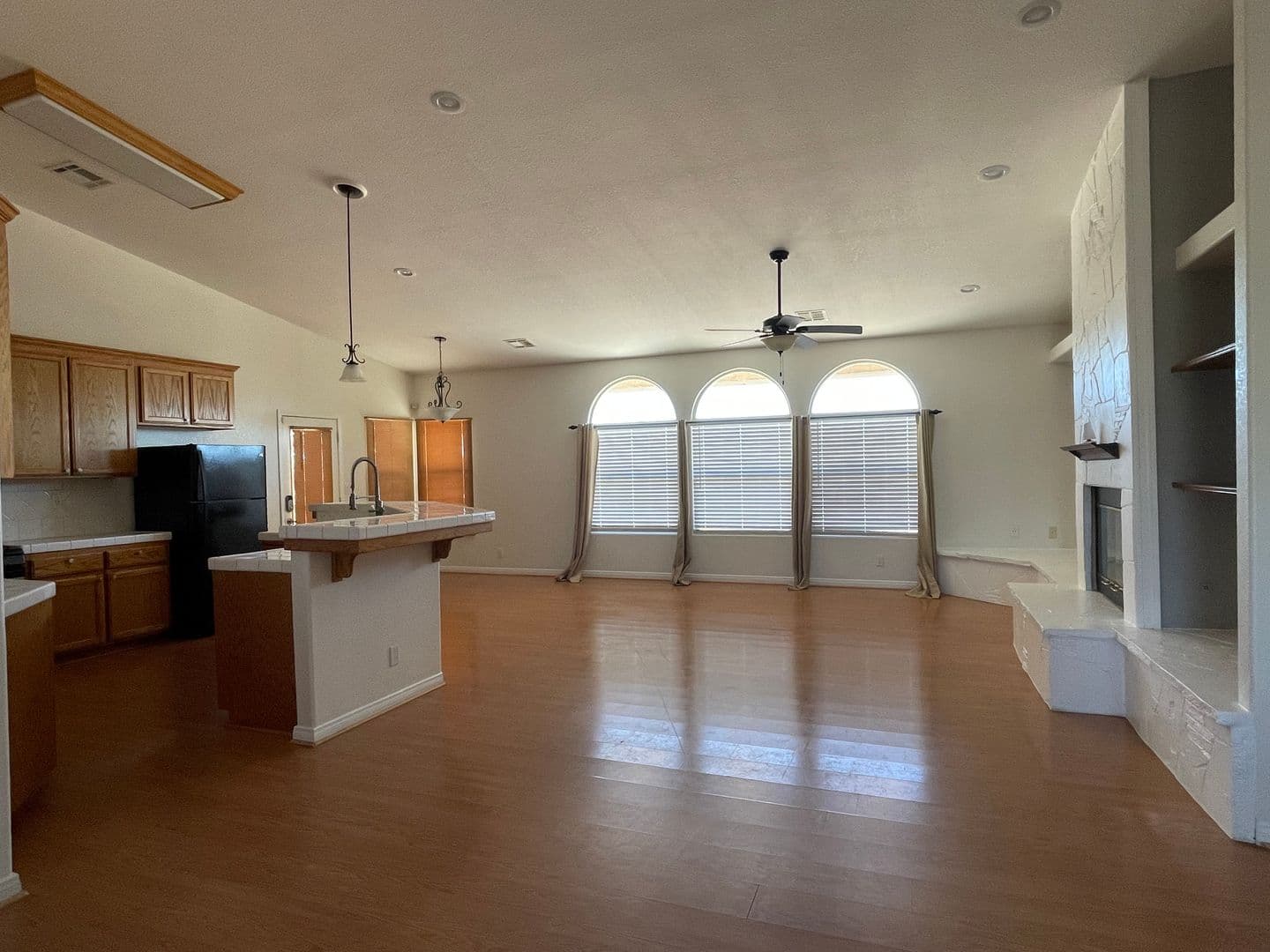 California City House: 9440 Evelyn Ave.