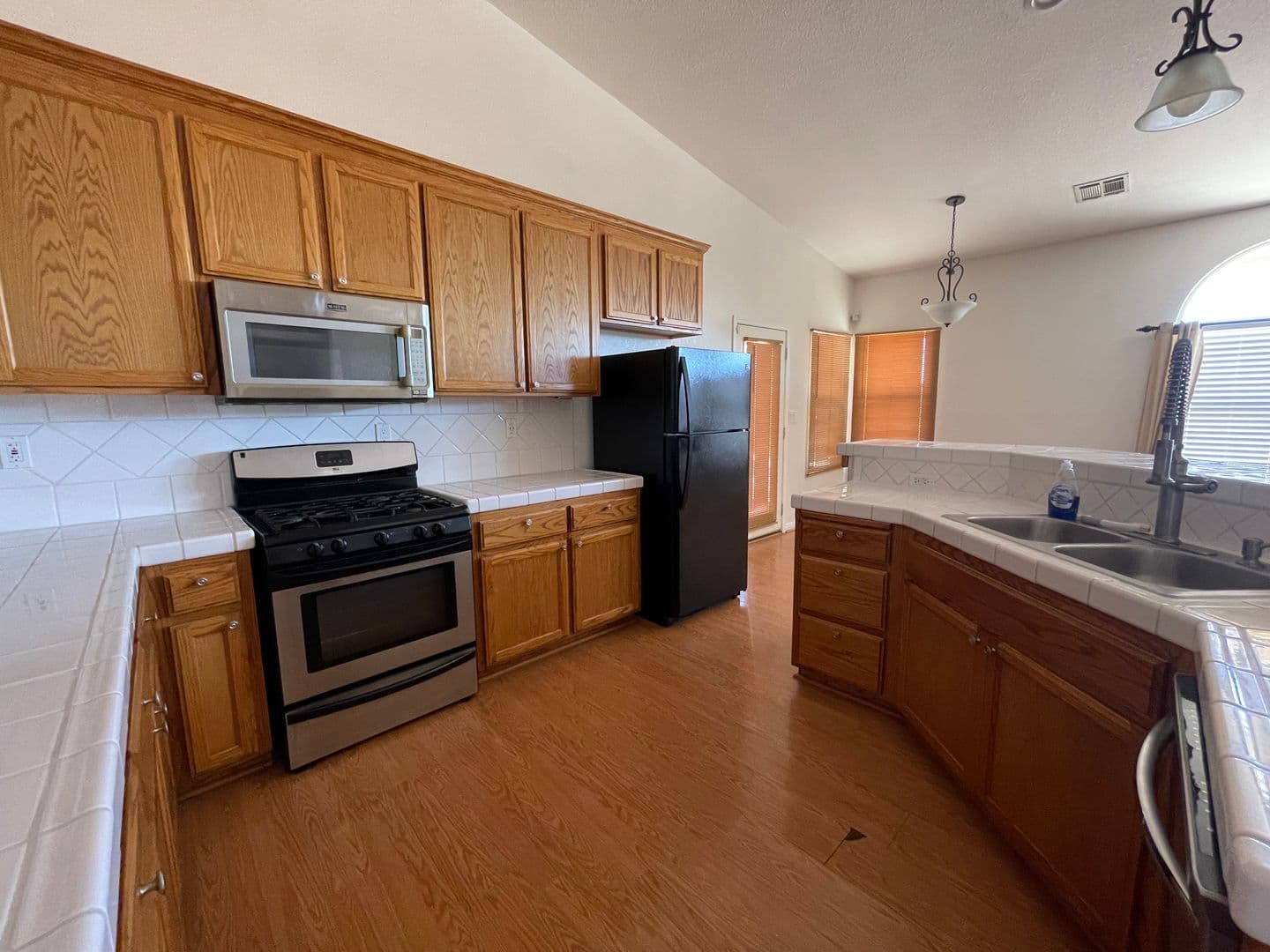 California City House: 9440 Evelyn Ave.
