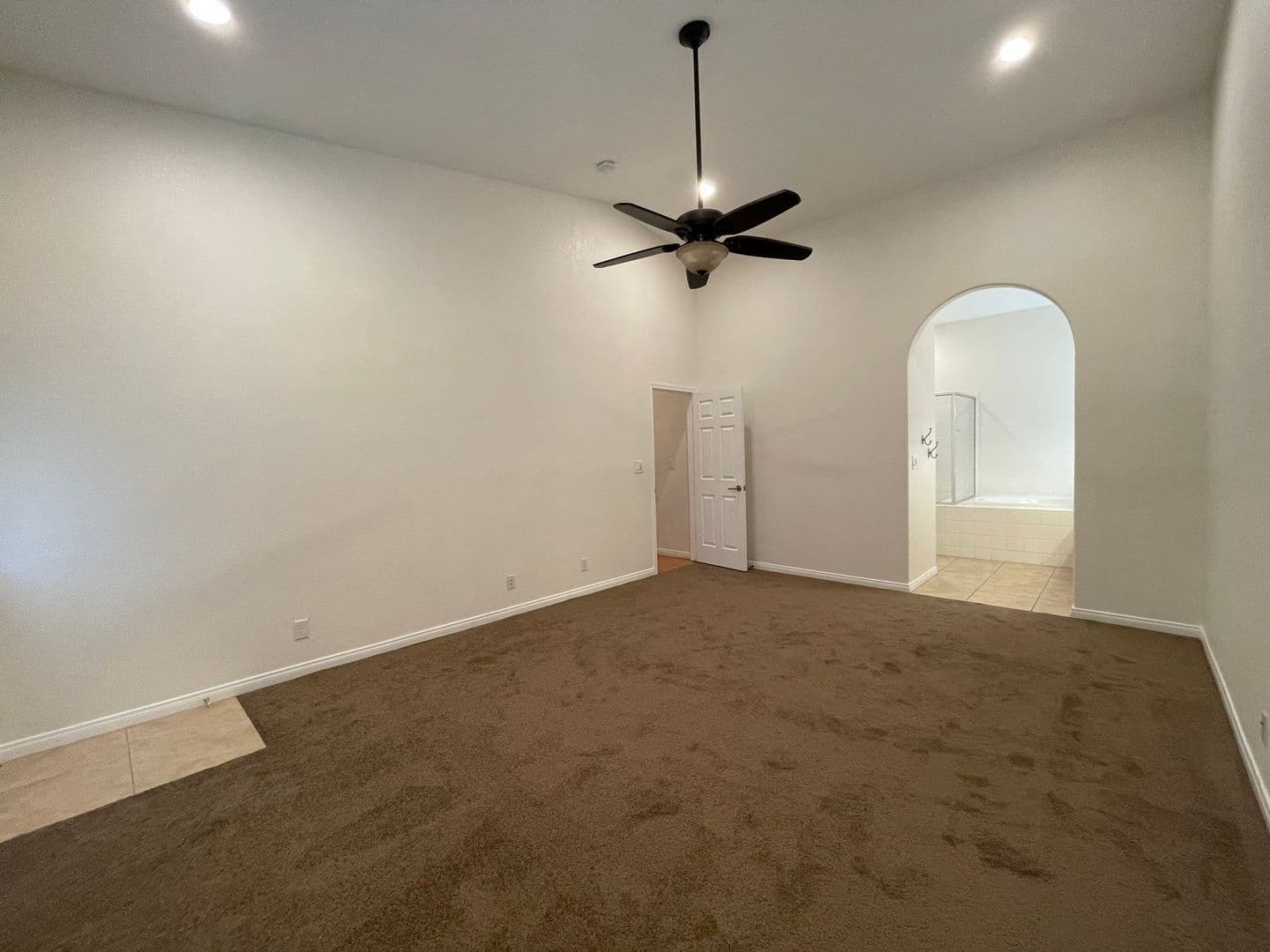 California City House: 9440 Evelyn Ave.