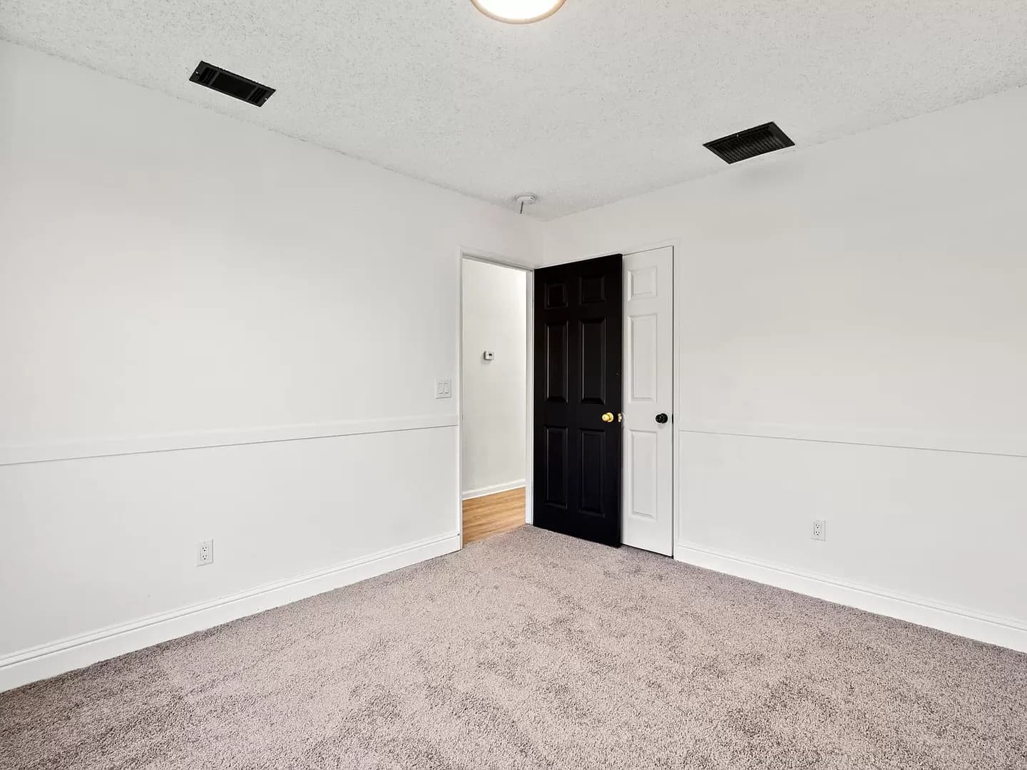 California City House: 8560 Nipa Ave.