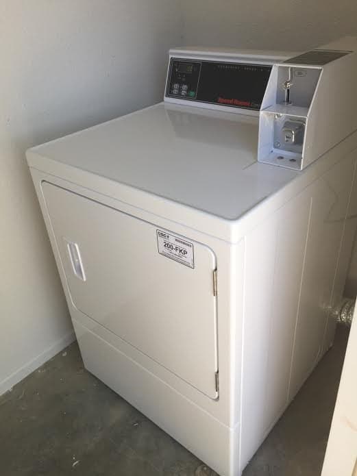 California City Apartment: 10940 Jeremy Dr.