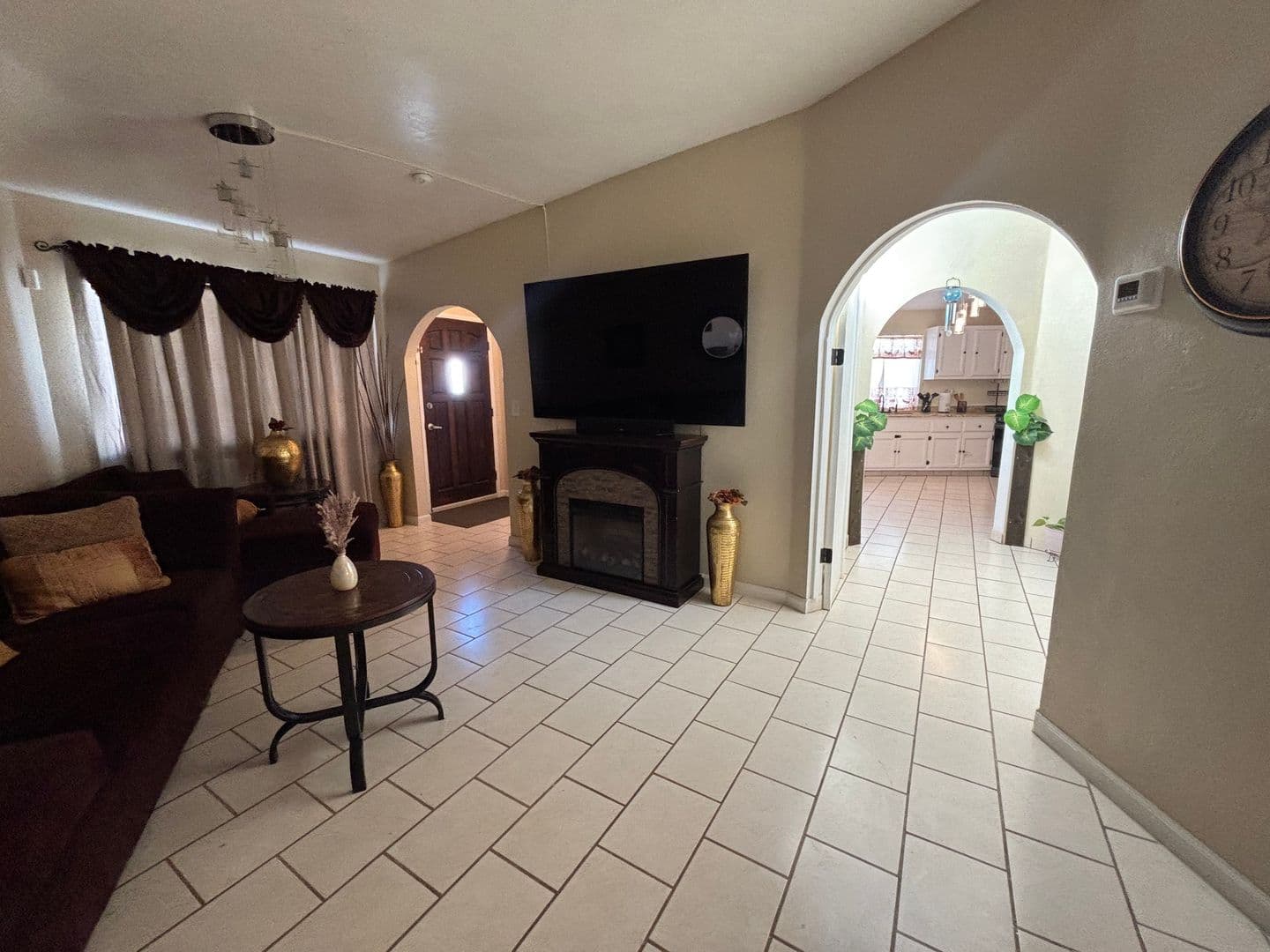 California City House: 9610 Oleander Ave.