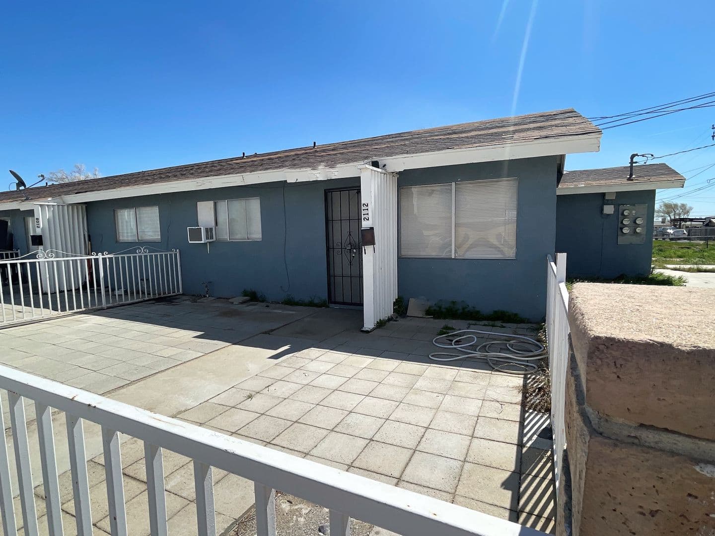 Mojave Apartment: 15965 M St.