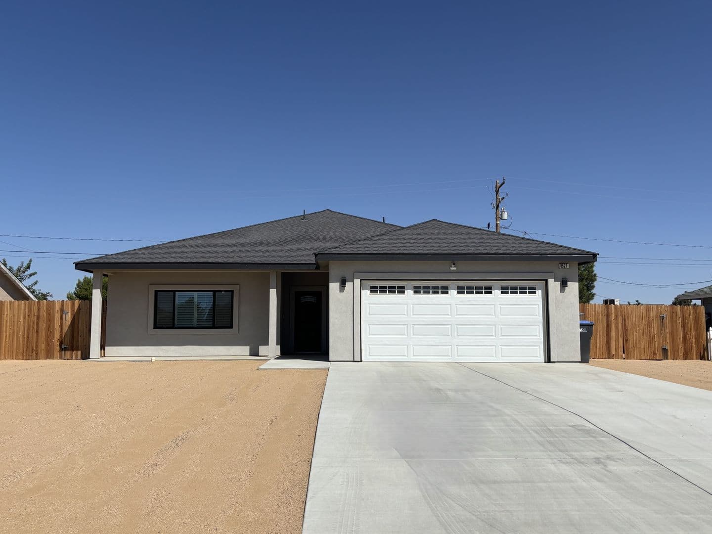 California City House: 8521 Oleander Ave.