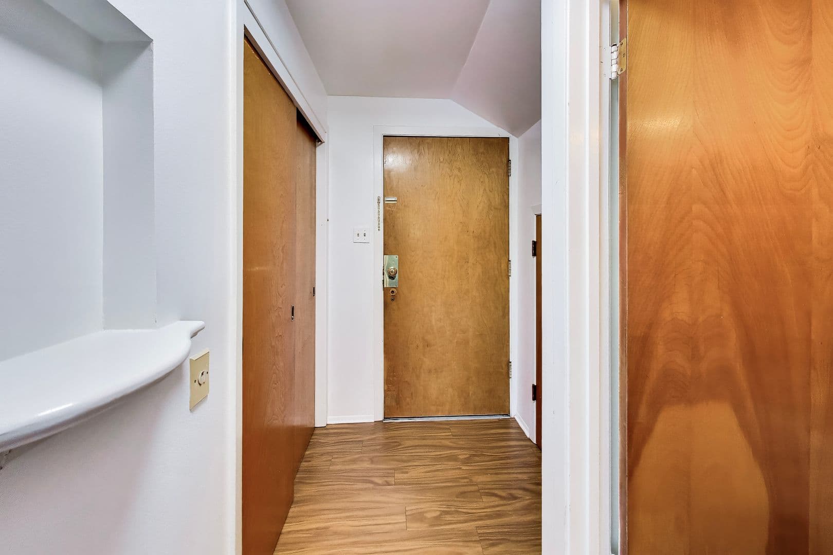 San Francisco Apartment: 1654-1656 Funston Ave
