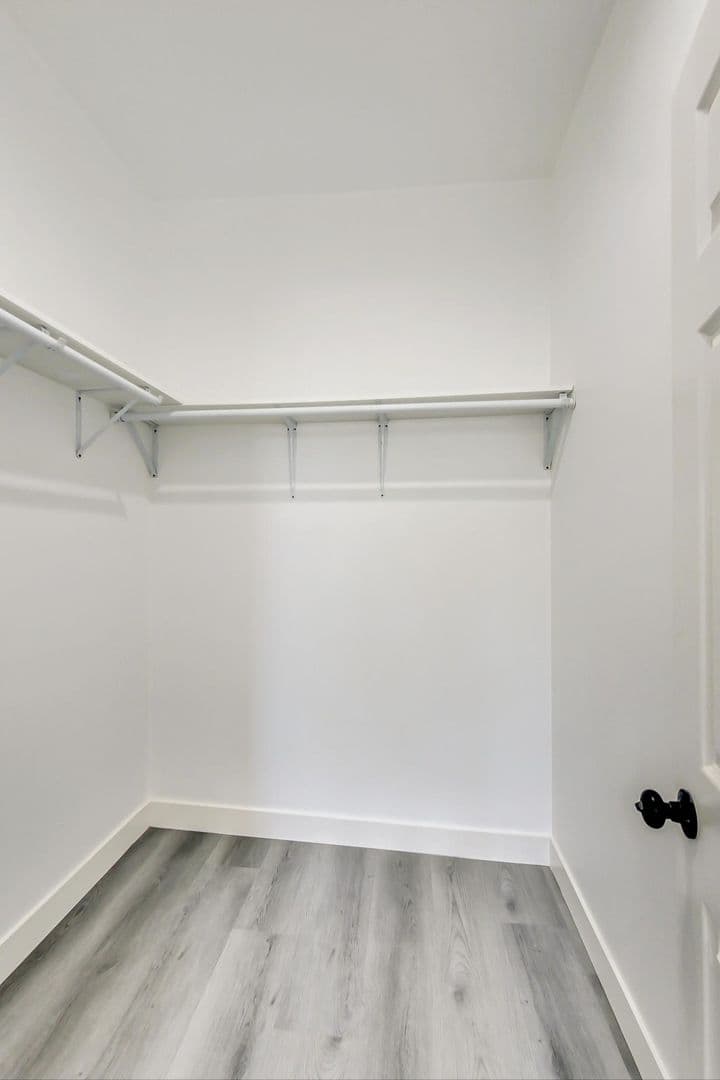 San Bruno Apartment: 115 Linden Ave