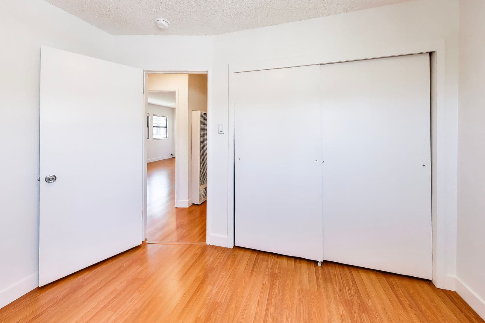 Alameda Apartment: 301-303 Maitland Dr