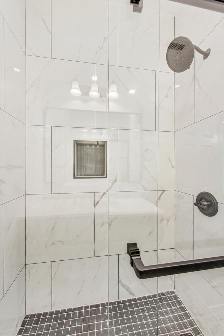 San Bruno Apartment: 115 Linden Ave