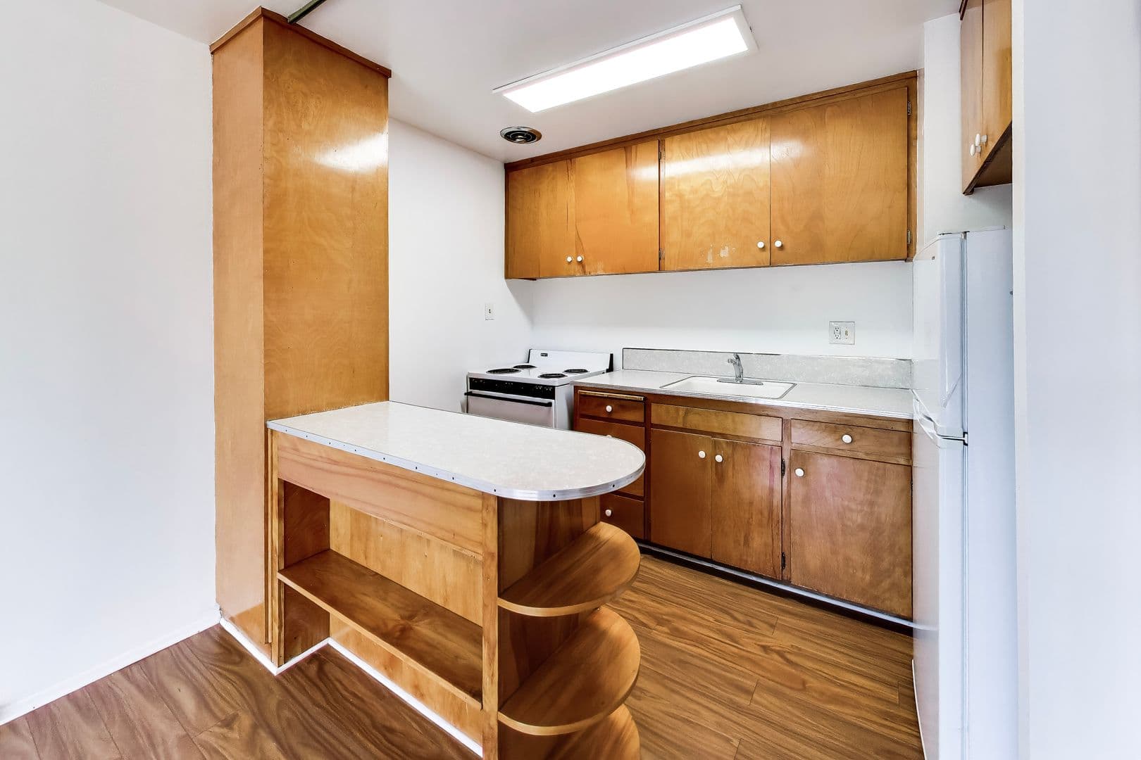 San Francisco Apartment: 1654-1656 Funston Ave