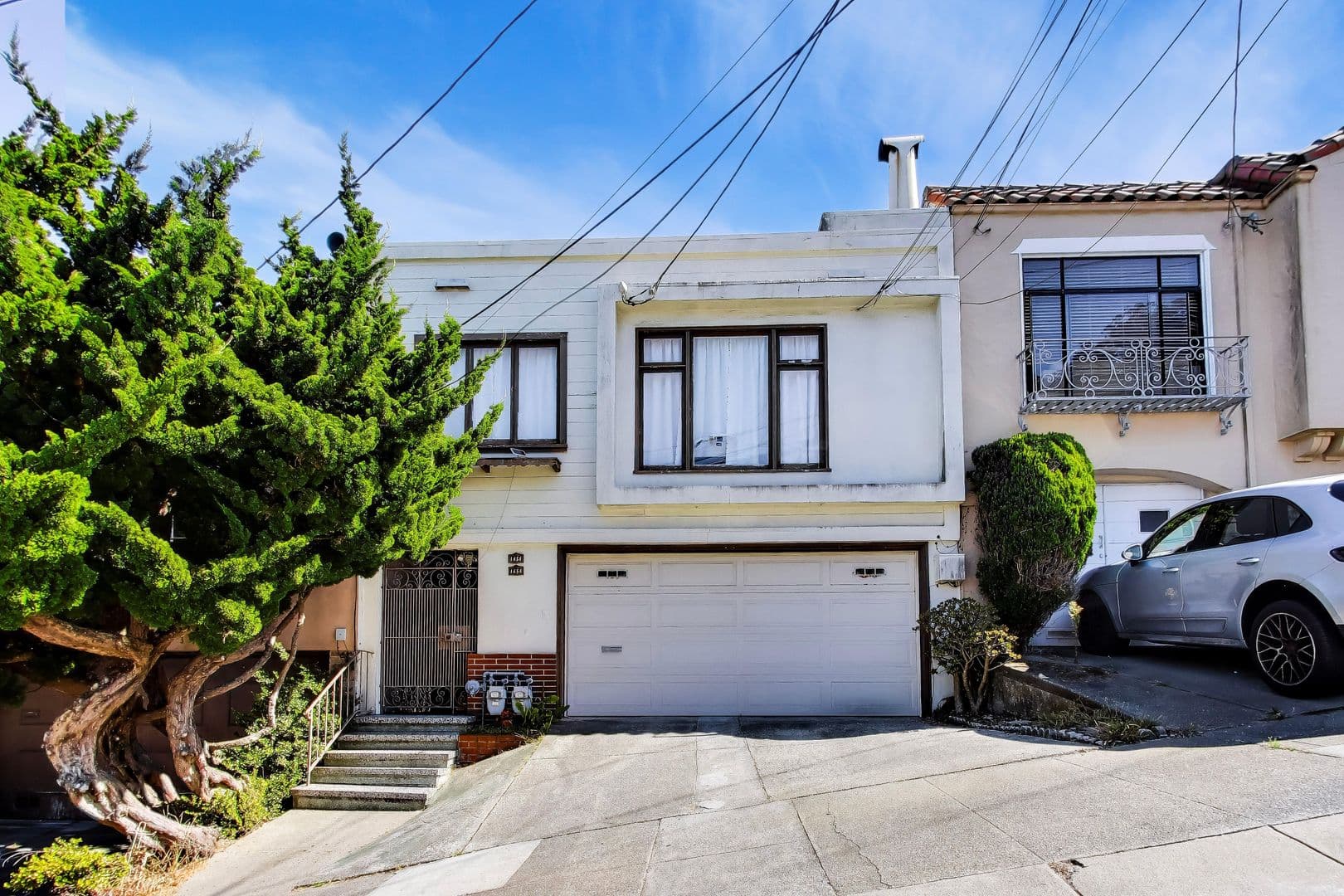 San Francisco Apartment: 1654-1656 Funston Ave