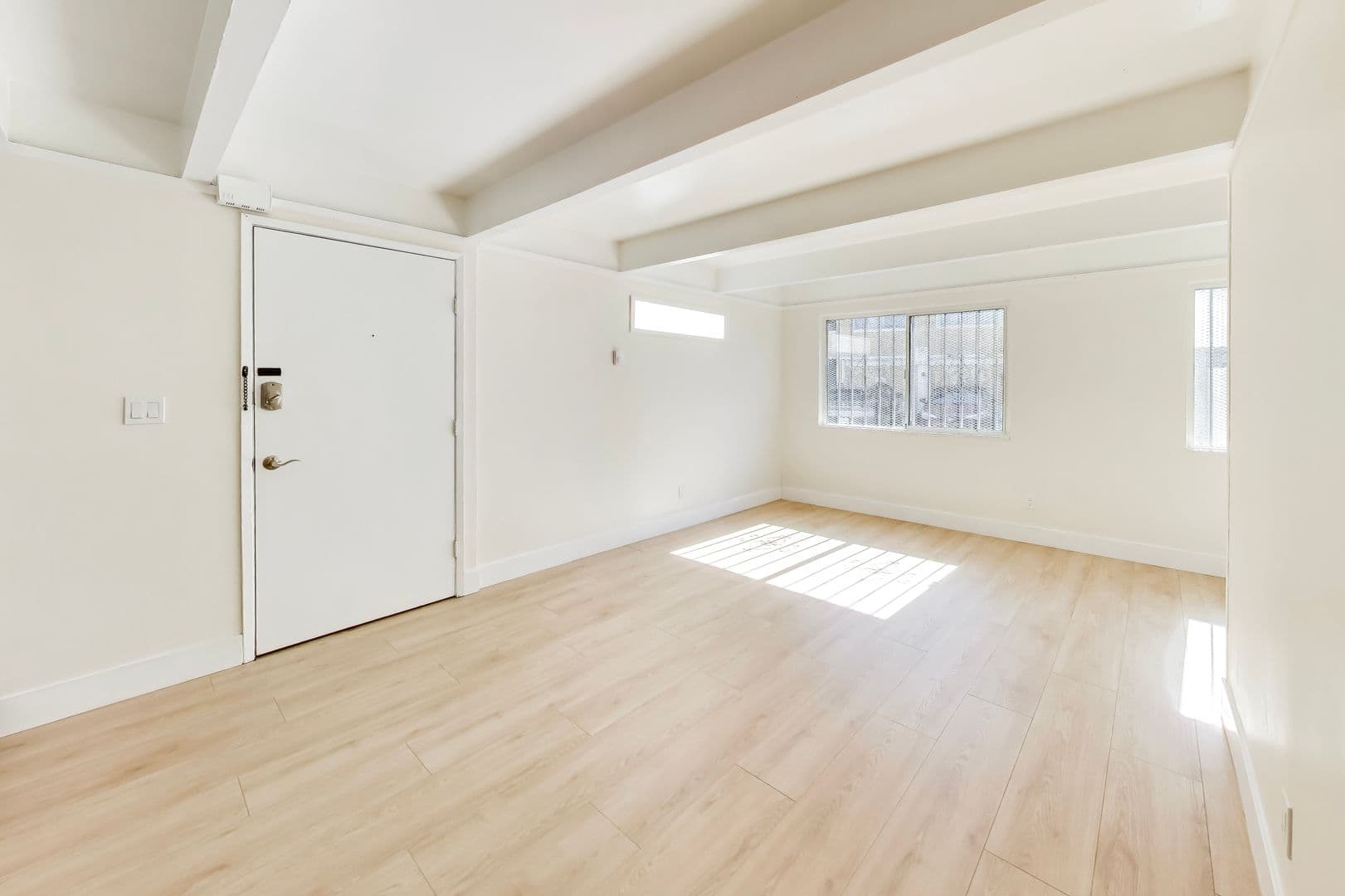 Daly City Apartment: 1319 Brunswick St