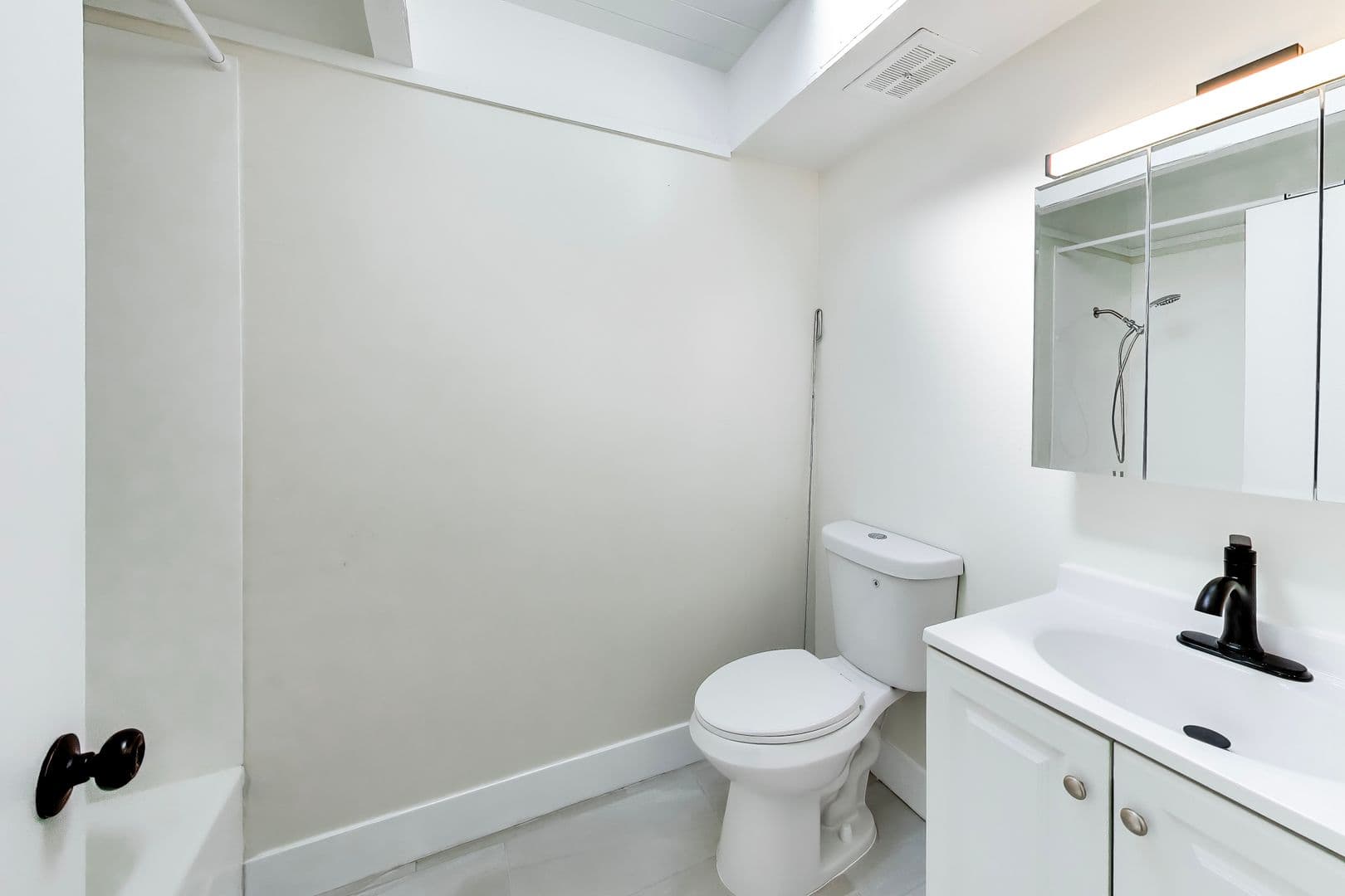 Daly City Apartment: 1319 Brunswick St