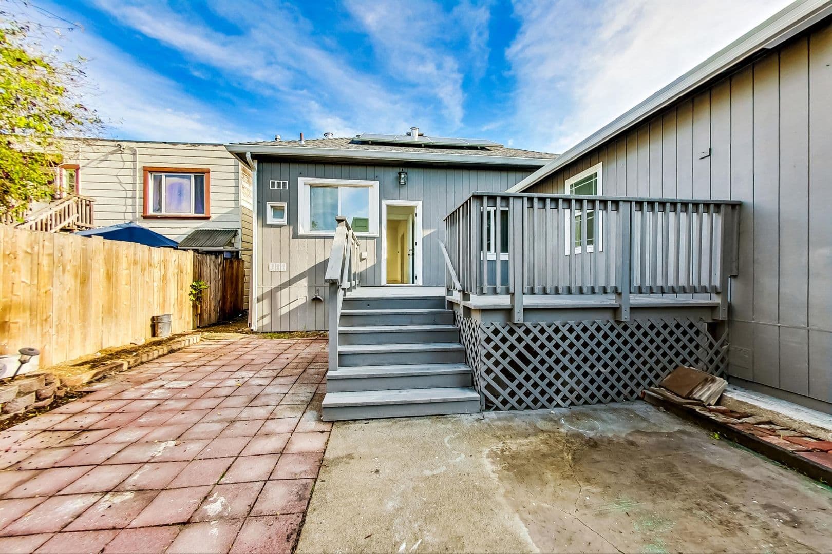 San Bruno Apartment: 115 Linden Ave