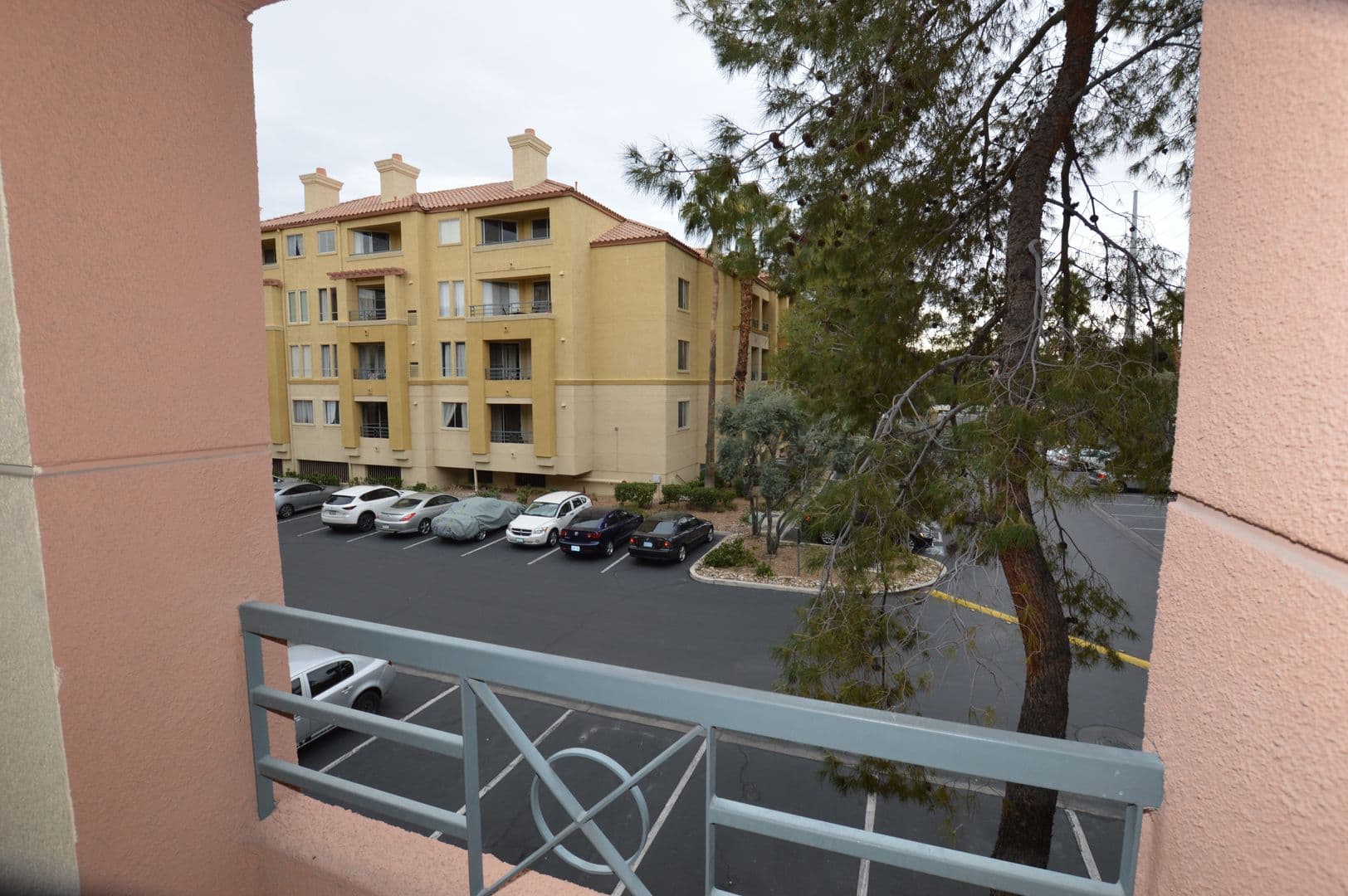 Las Vegas Condo: 260 E. Flamingo Rd. #210