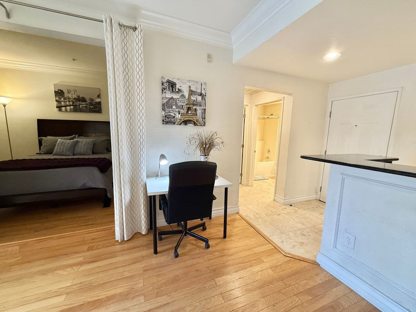 Las Vegas Condo: 230 E. Flamingo Rd.