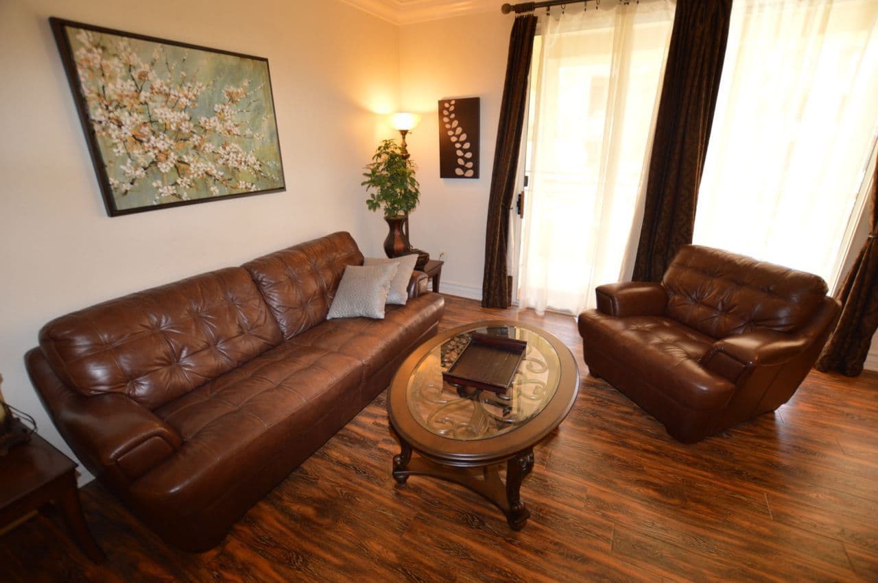 Las Vegas House: 230 E. Flamingo Rd #129