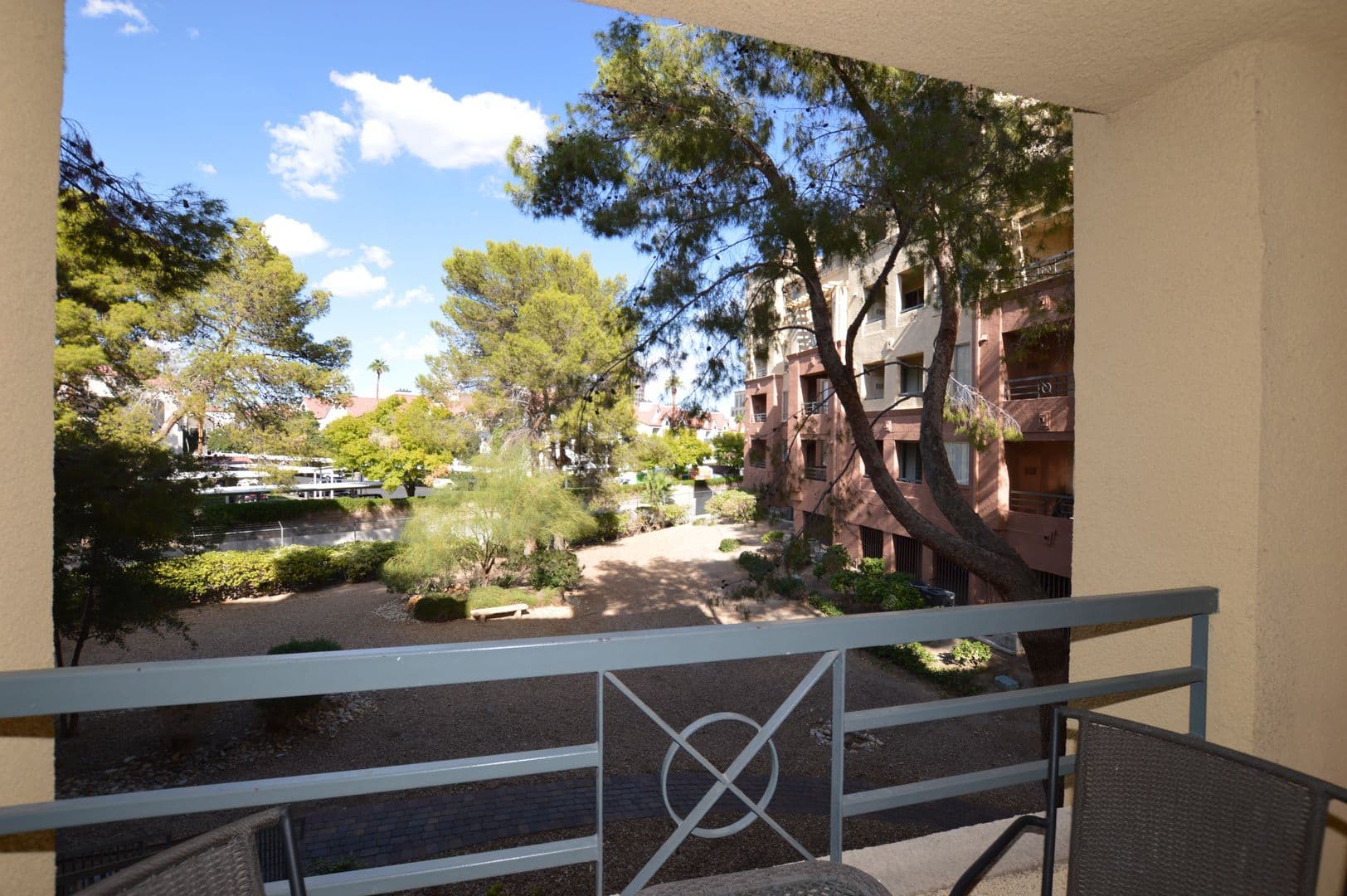 Las Vegas Condo: 230 E Flamingo Rd