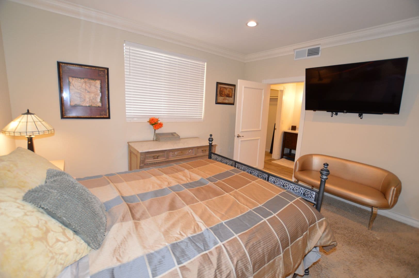 Las Vegas Condo: 230 E Flamingo Rd