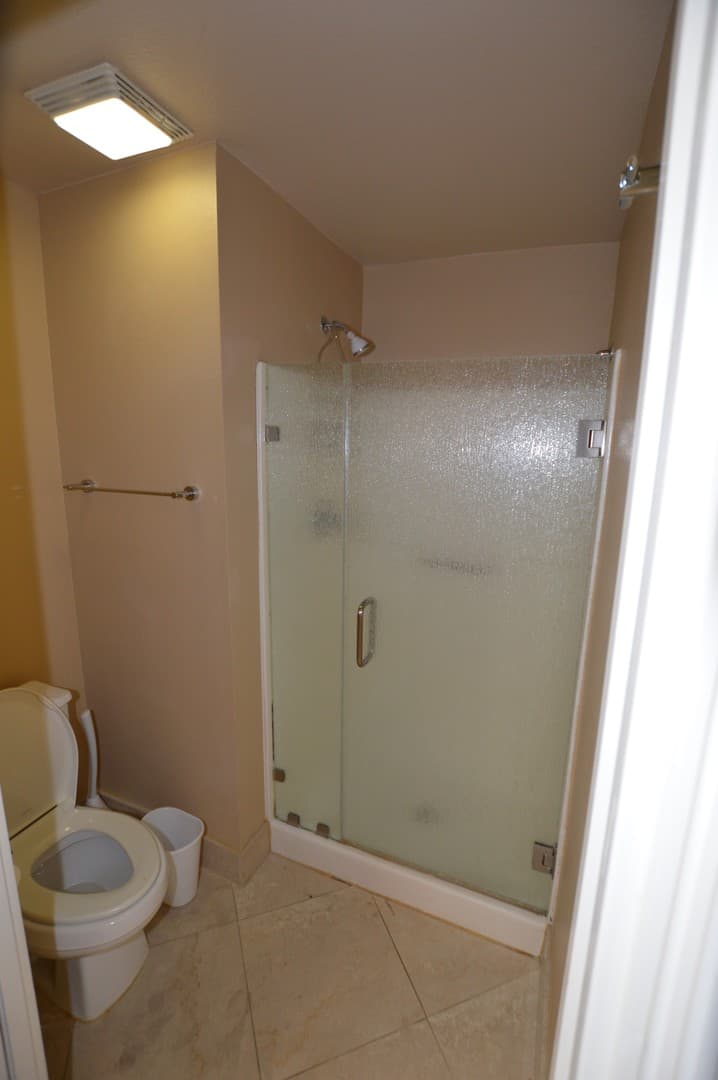 Las Vegas Condo: 230 E. Flamingo Rd. #137