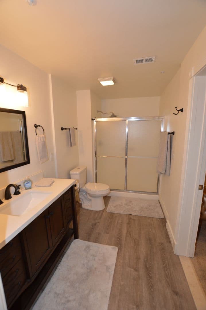 Las Vegas Condo: 230 E Flamingo Rd