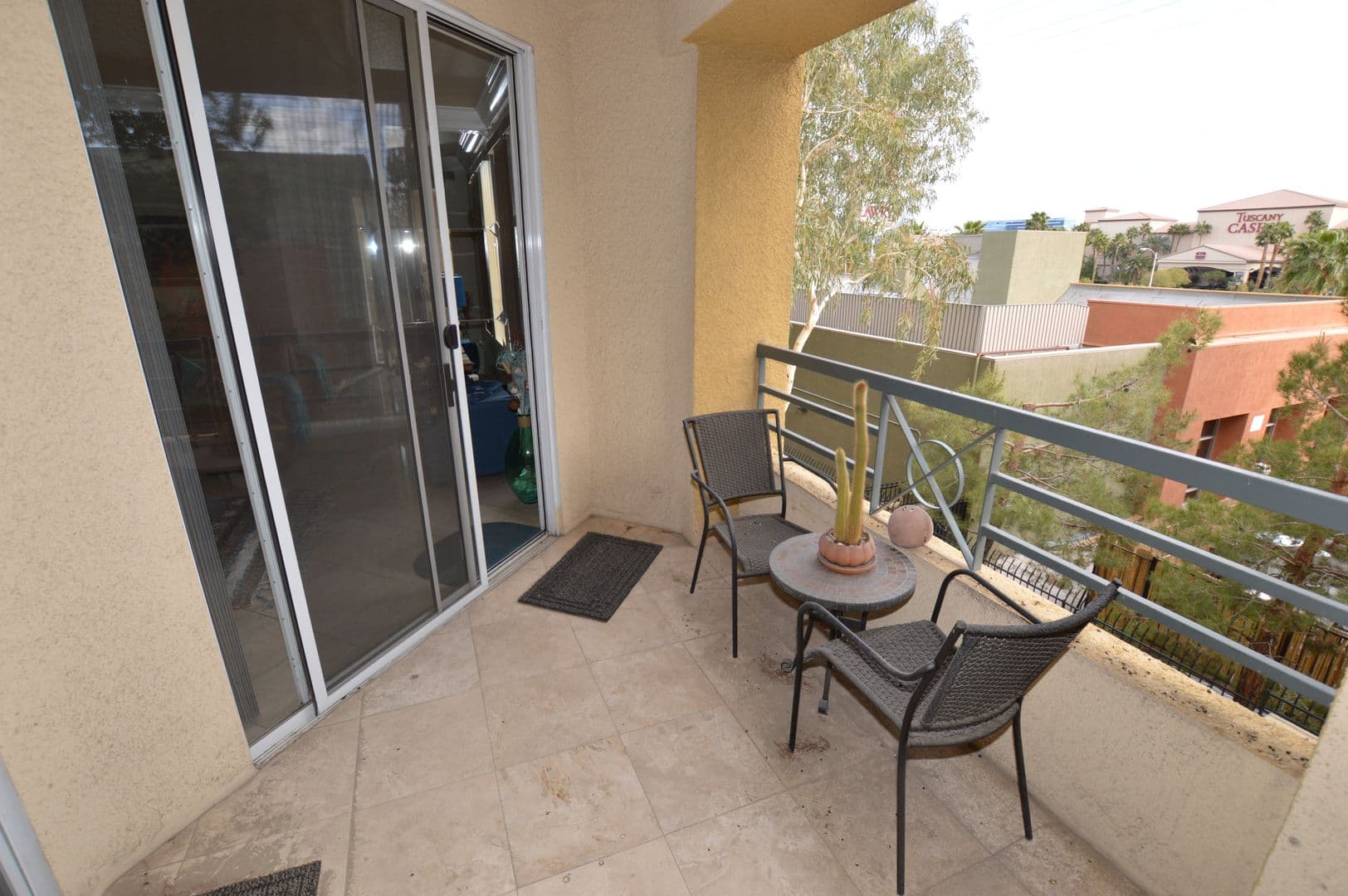 Las Vegas Condo: 270 E. Flamingo Rd #223