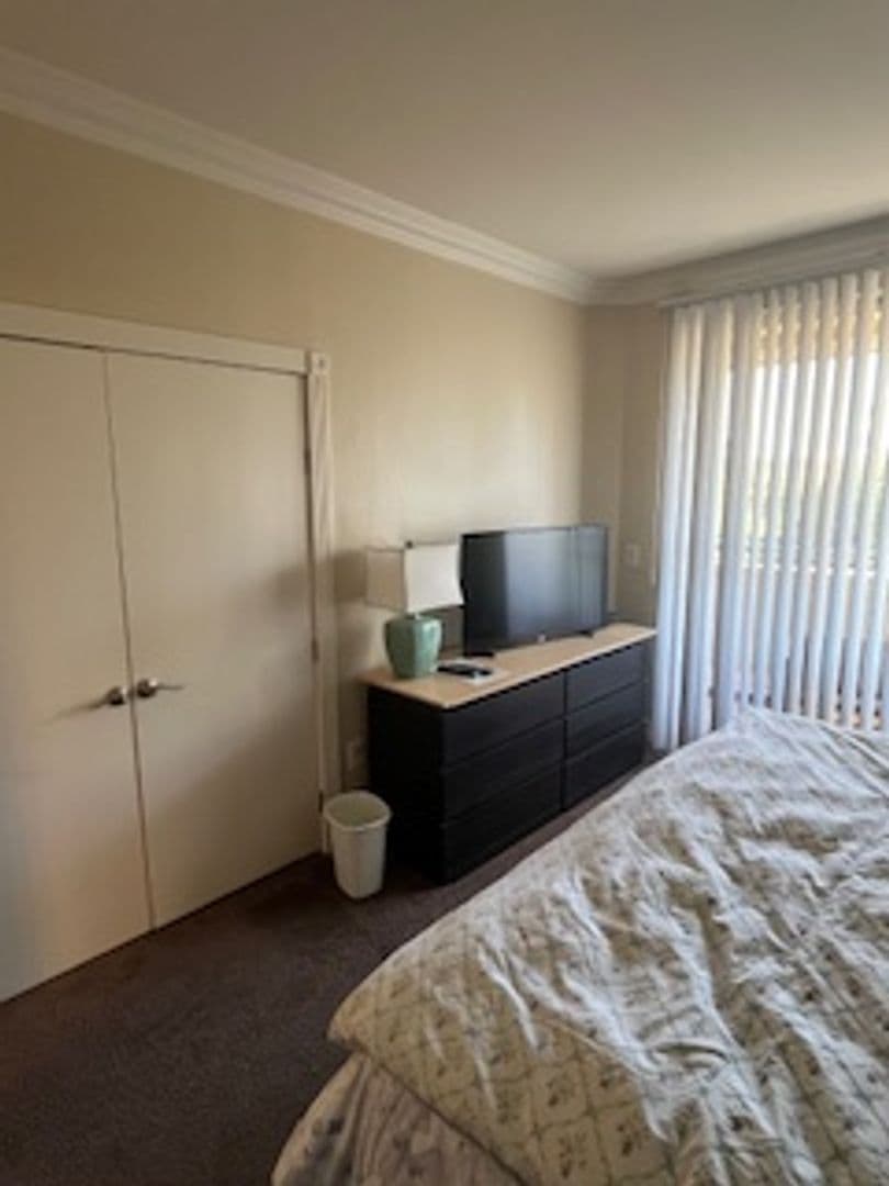 Las Vegas Condo: 230 E Flamingo Rd #406