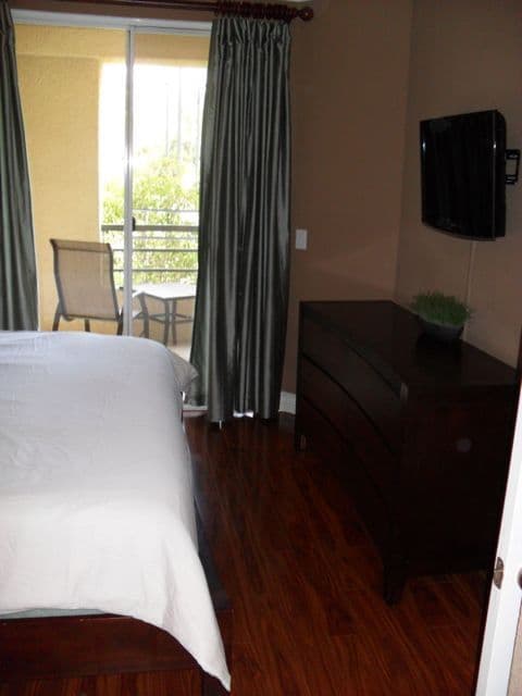 Las Vegas Condo: 220 E. Flamingo Rd.