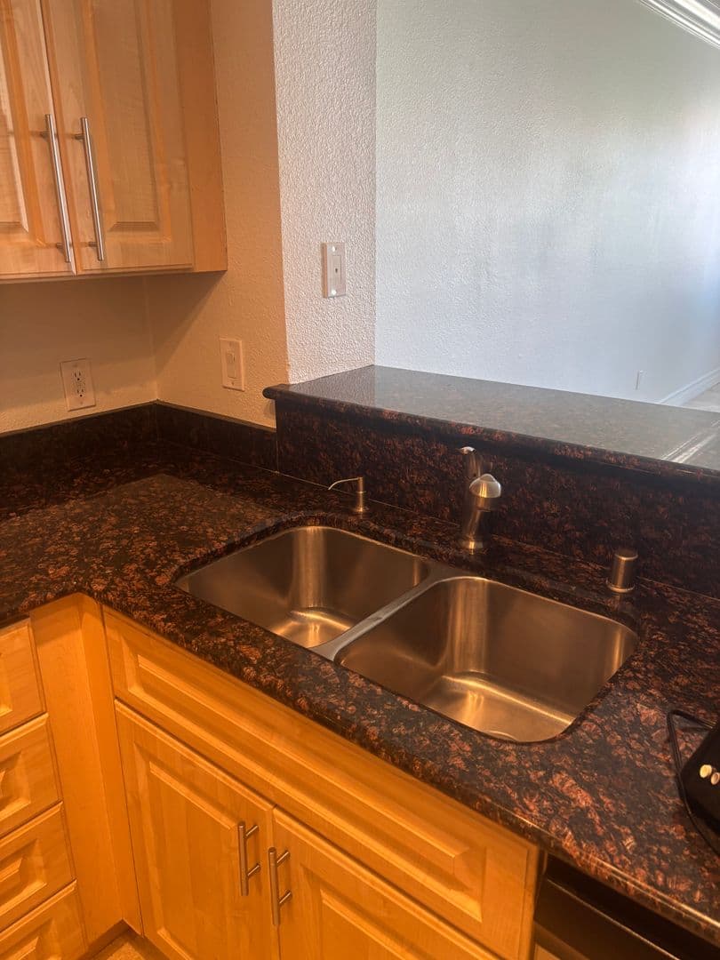 Las Vegas Condo: 210 E. Flamingo Rd.