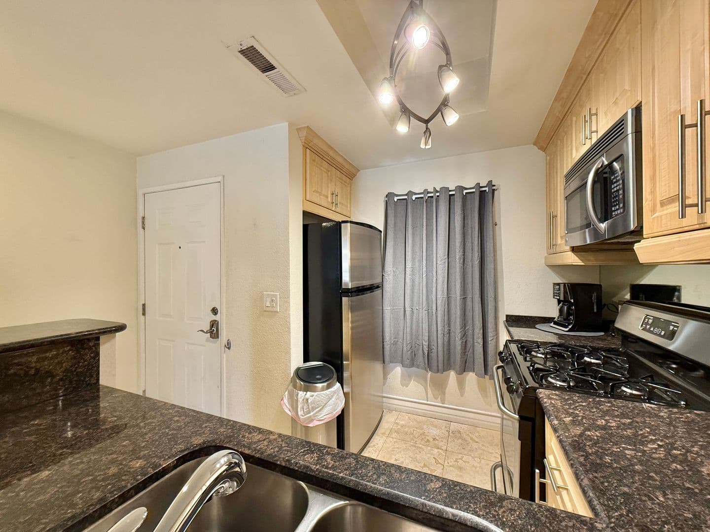 Las Vegas Condo: 230 E. Flamingo Rd.