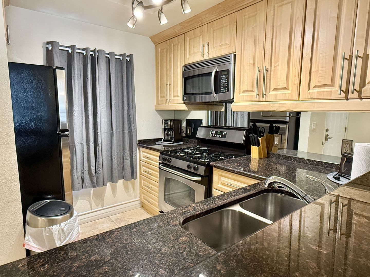 Las Vegas Condo: 230 E. Flamingo Rd.