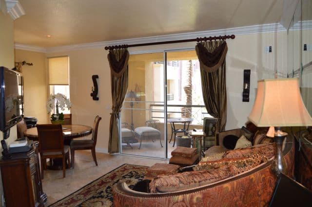 Las Vegas Condo: 220 E. Flamingo Rd.