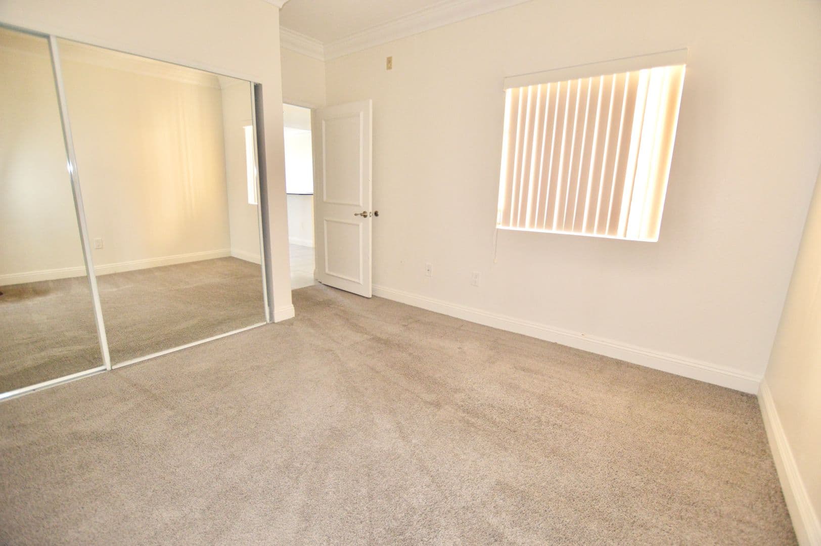 Las Vegas Condo: 220 E. Flamingo Rd. #313
