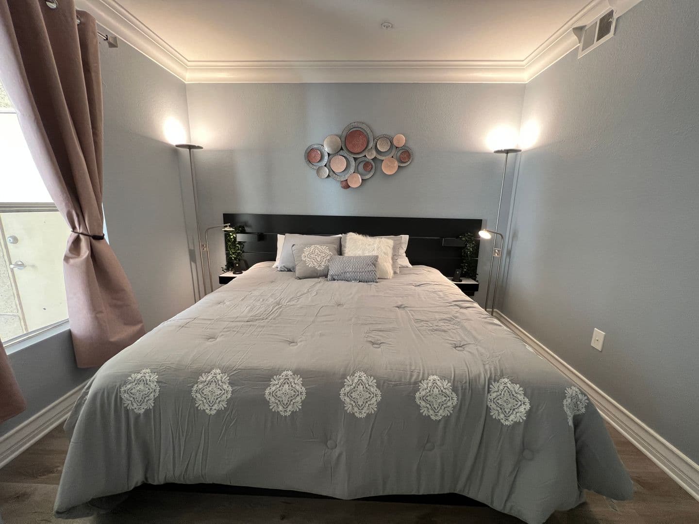 Las Vegas Condo: 210 E. Flamingo Rd #231