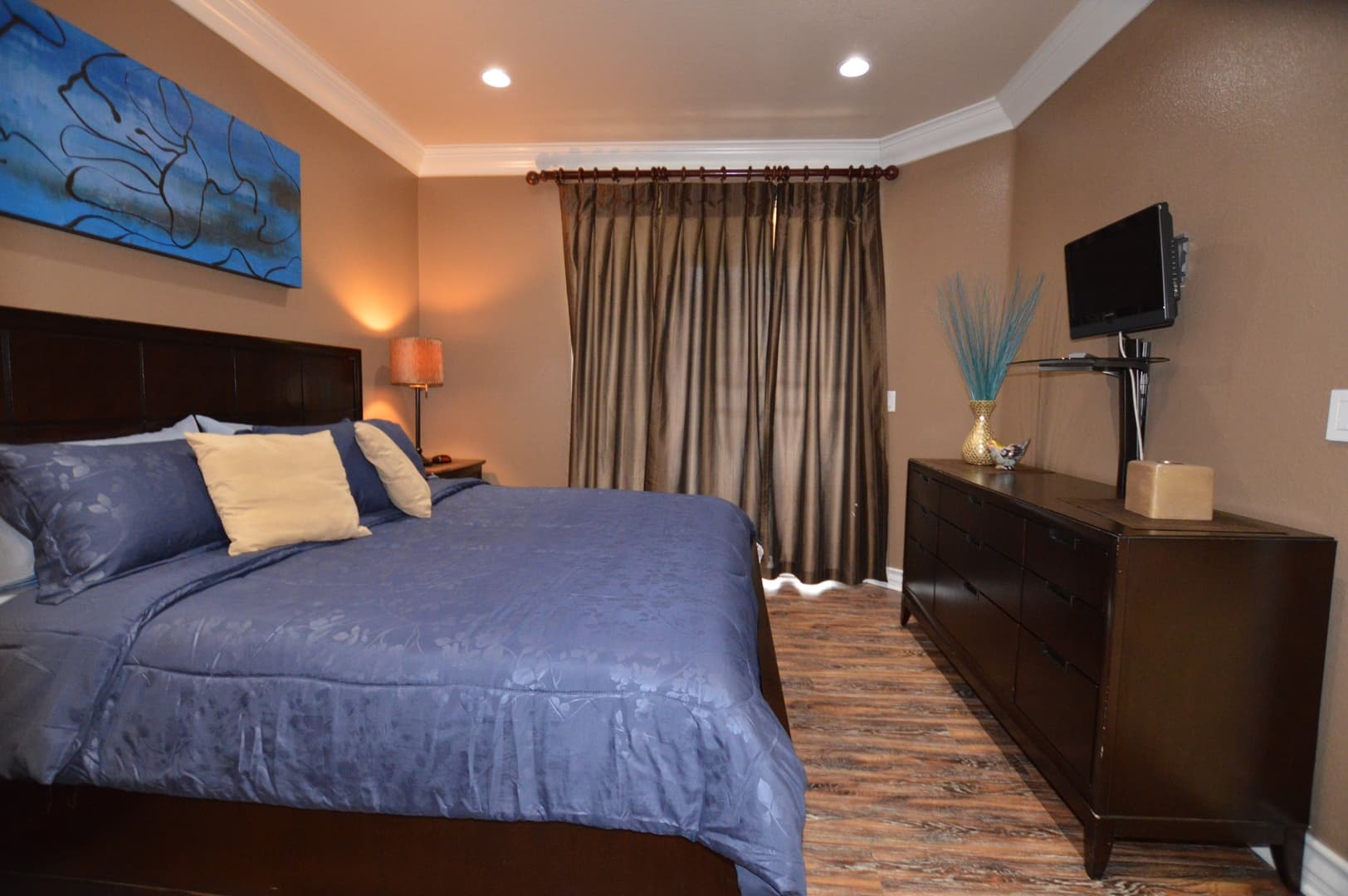 Las Vegas Condo: 210 E. Flamingo Rd #315