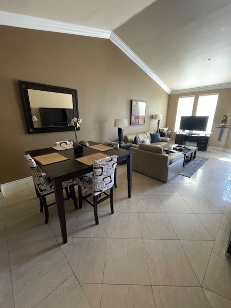 Las Vegas Condo: 220 E. Flamingo Rd.