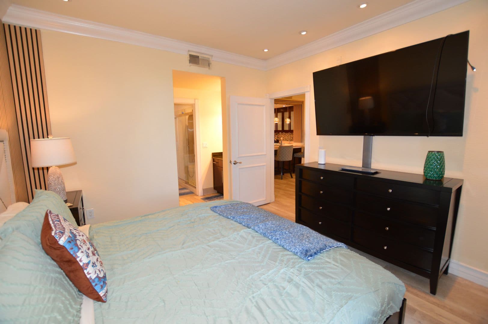 Las Vegas Condo: 270 E. Flamingo Rd. #312
