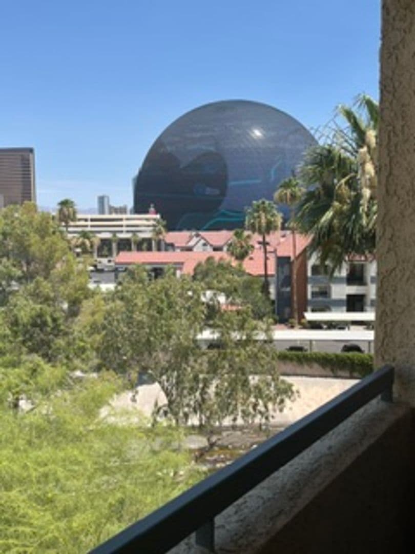 Las Vegas Condo: 210 E Flamingo #413
