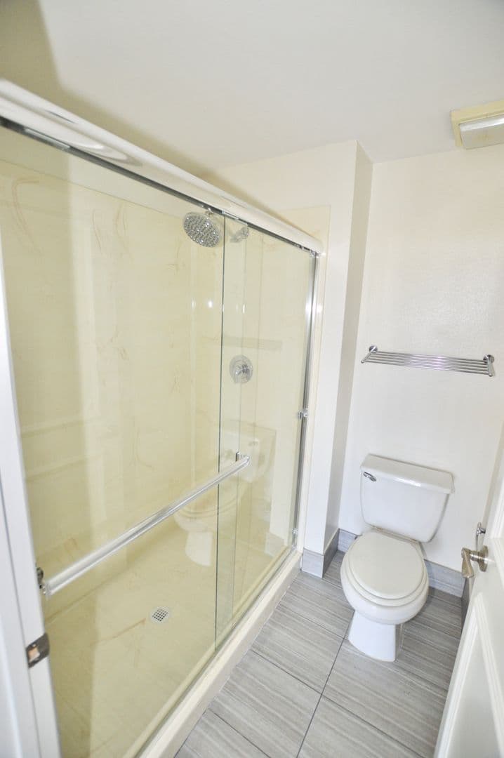 Las Vegas Condo: 220 E. Flamingo Rd. #313